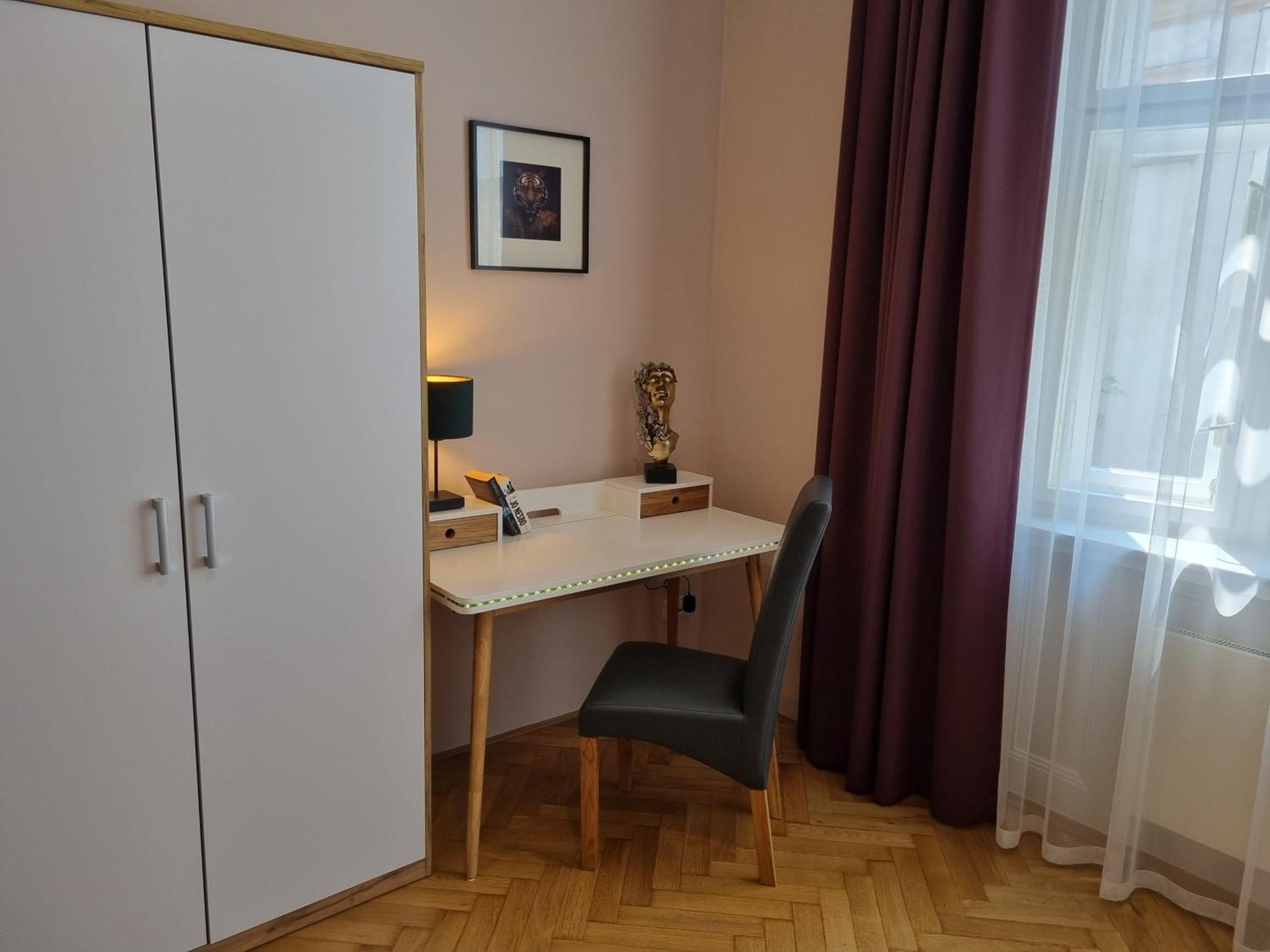 Oasis Apartments At Charles Square Prague Ngoại thất bức ảnh