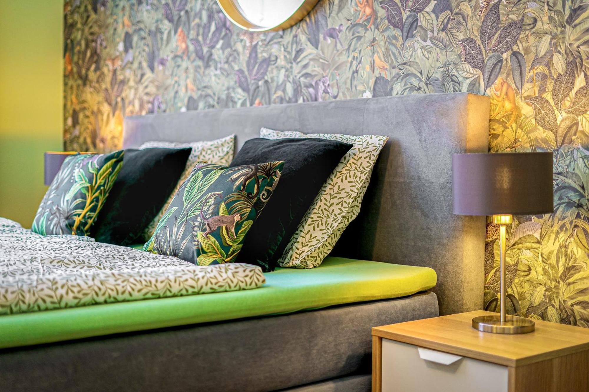 Oasis Apartments At Charles Square Prague Ngoại thất bức ảnh