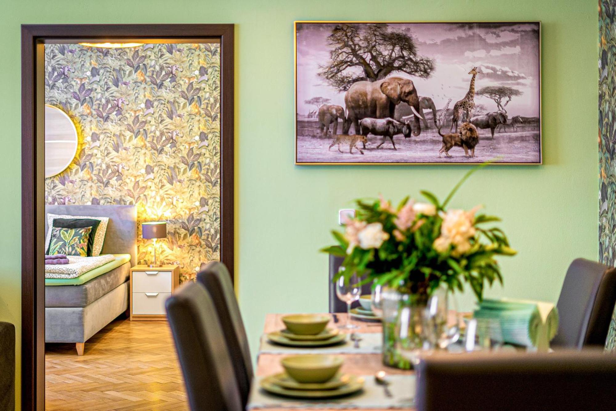 Oasis Apartments At Charles Square Prague Ngoại thất bức ảnh