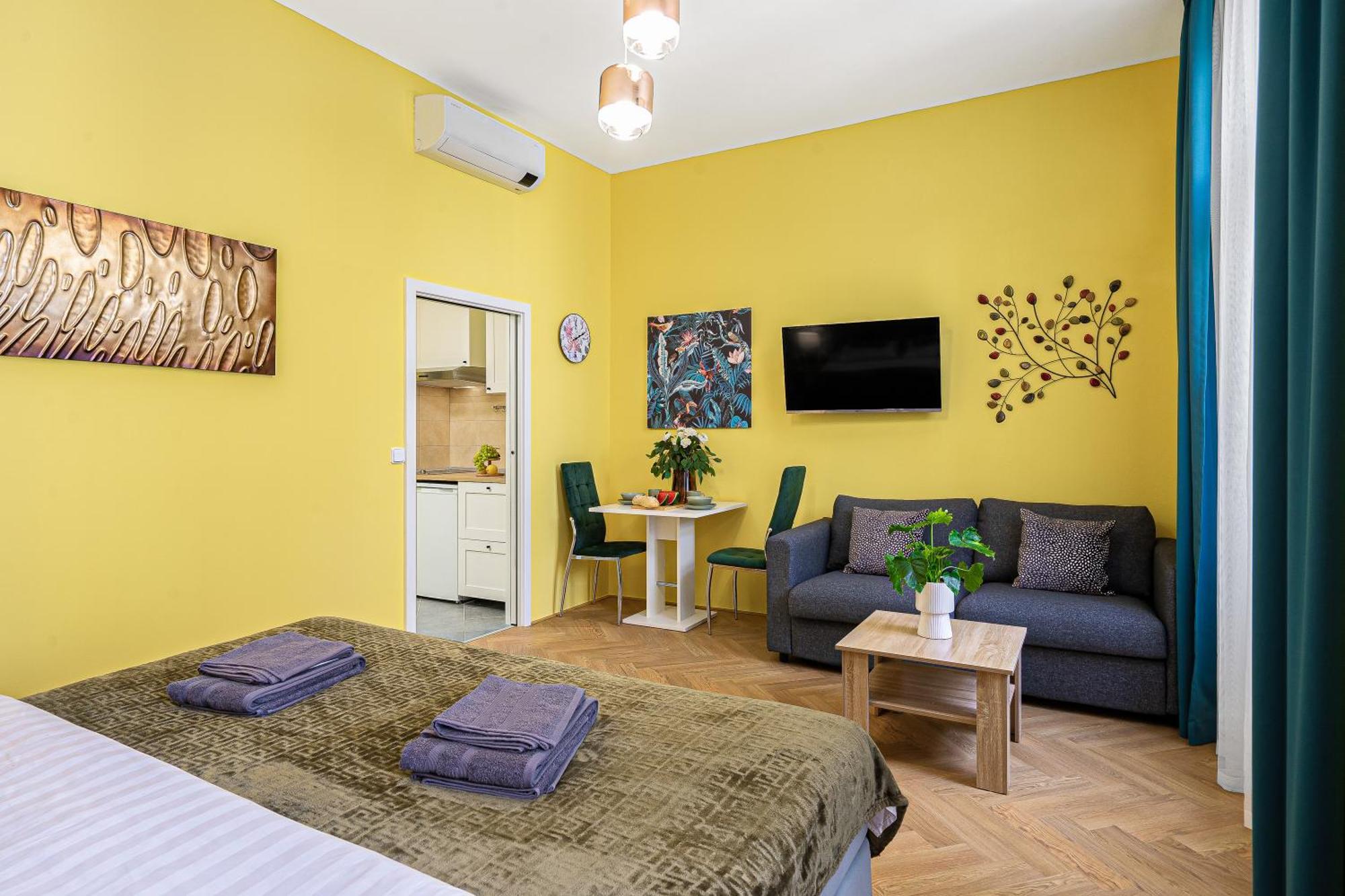 Oasis Apartments At Charles Square Prague Ngoại thất bức ảnh